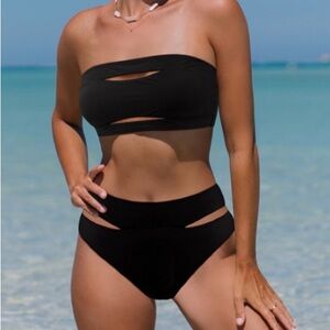 New with tags!! Women size LARGE, top and bottoms. Popvil online